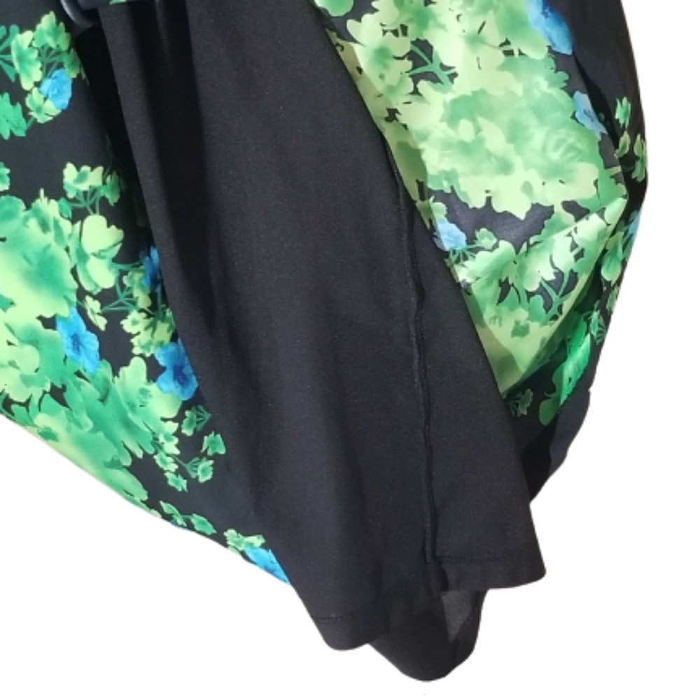 ECI New York Dress Floral Green Size 2X - Picture 4 of 13